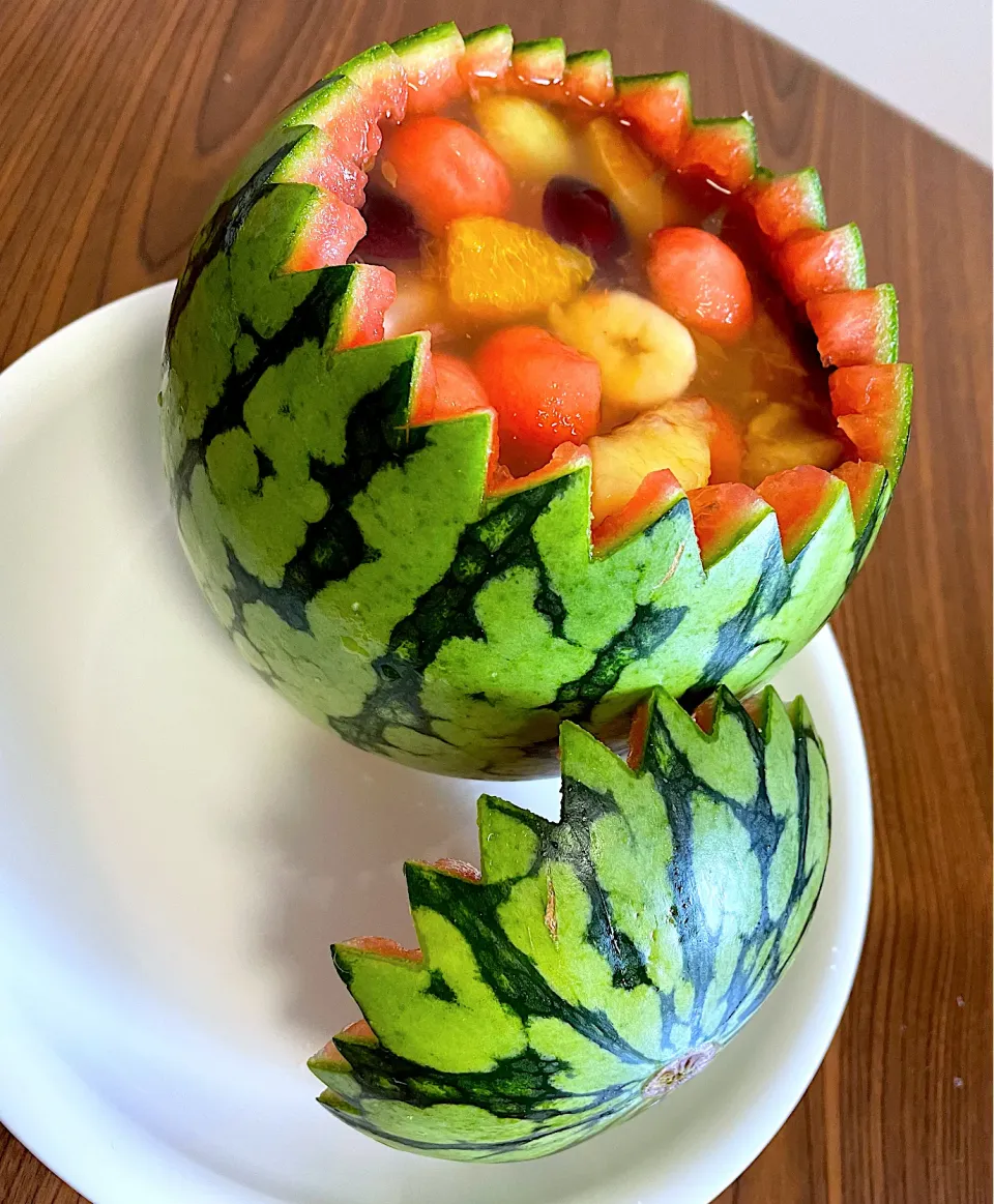 スイカ🍉の器でフルーツポンチ✨|hirocoさん