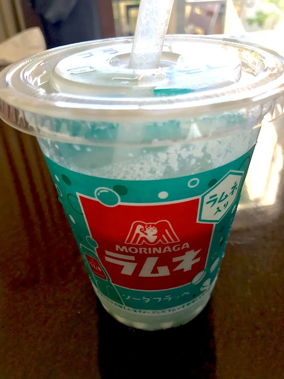 ファミマのラムネソーダフラッペ🥤|純さん