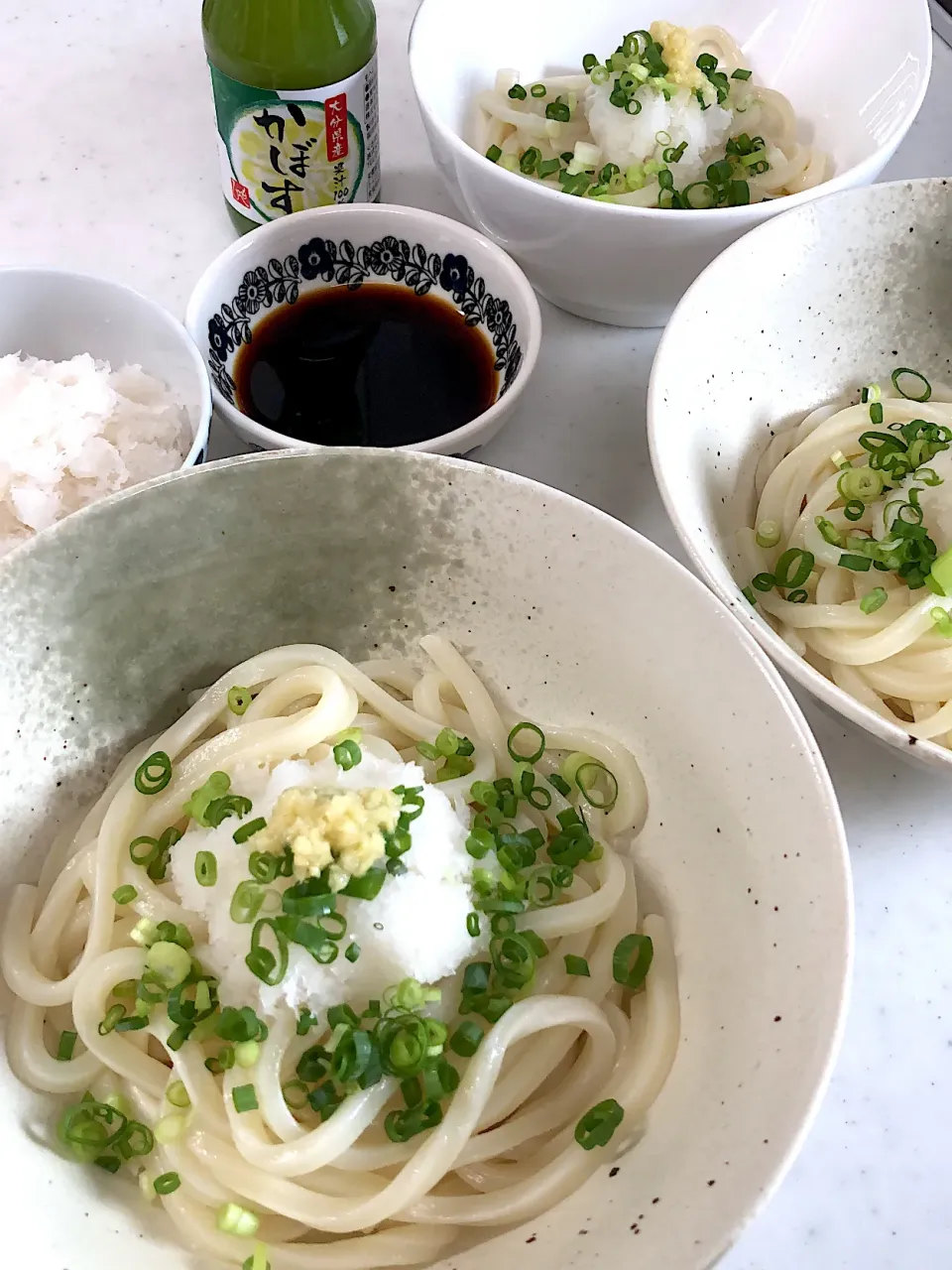 お昼はおろし醤油うどん。|ゆーこ。さん