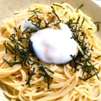 Snapdishの料理写真:たらこパスタ温玉乗せ|みやさん