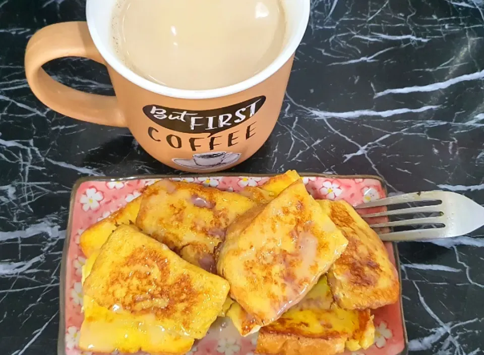 Monday French Toast + Condensed Milk🥰
Coffee + Fresh Milk ⏱🐣🐛🦋🌷🌷🌷🌻🌻
09 Aug 2021|🌷lynnlicious🌷さん