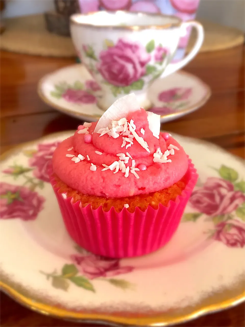 Pink lady cupcakes|K8TCRE8TZさん