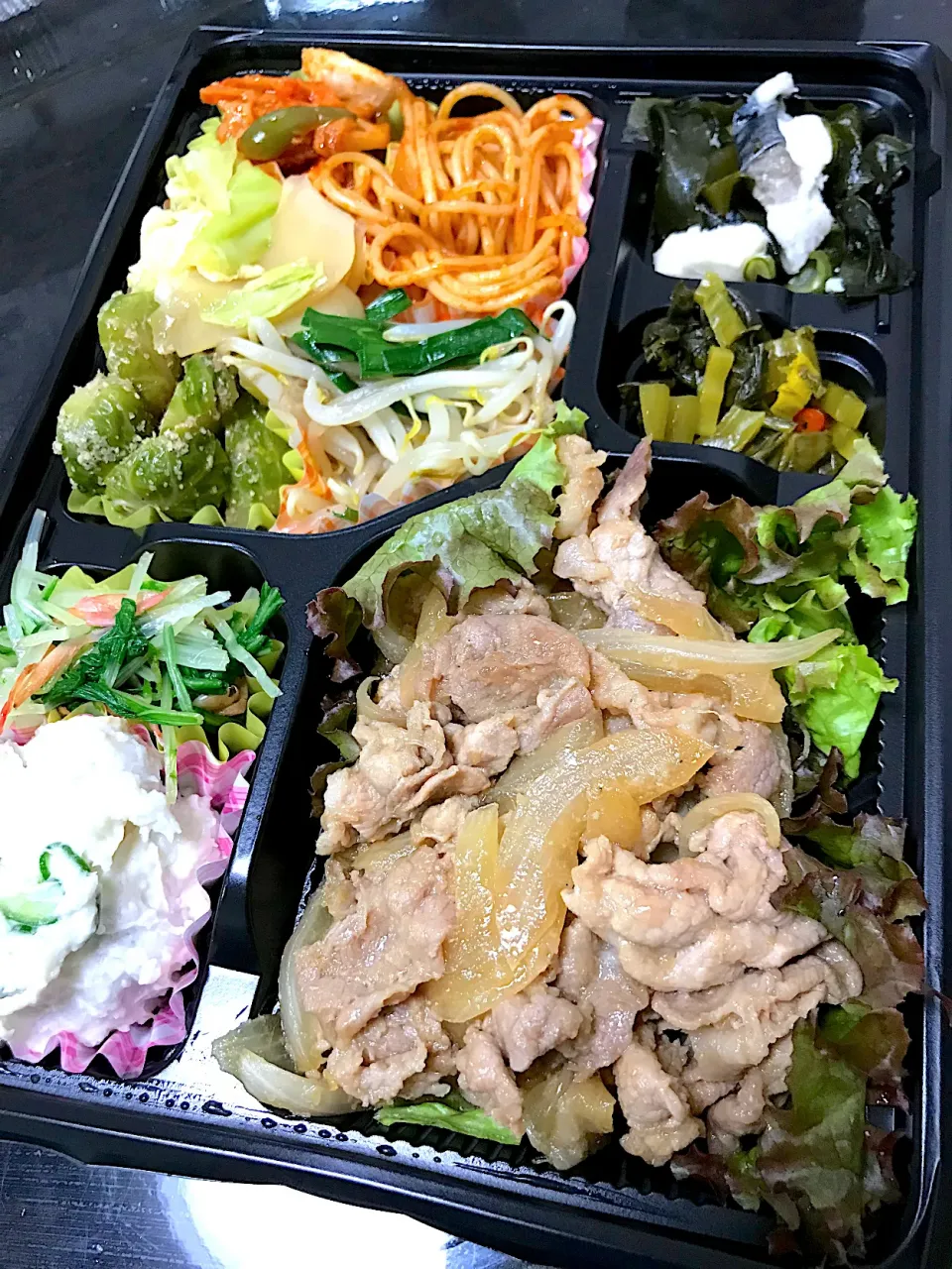 豚しょうが焼、ご飯なしお弁当|saturnさん