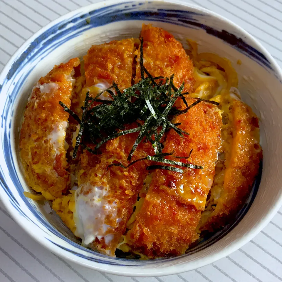 メンチカツ丼|まさとさん