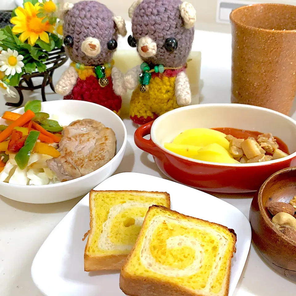 Snapdishの料理写真:朝ごぱん( ´ ▽ ` )|chagashiさん