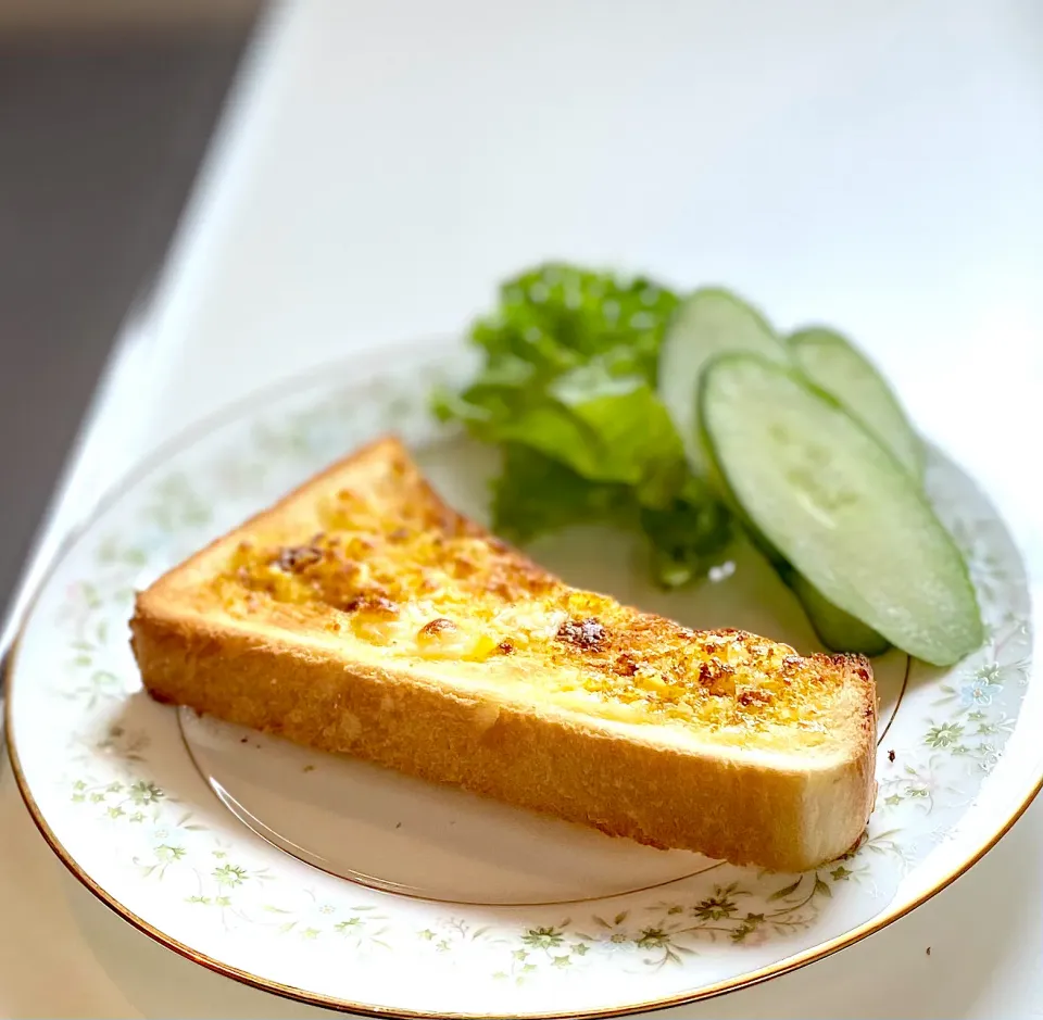 カレーマヨにチーズのトースト|かっちゃん杉さん