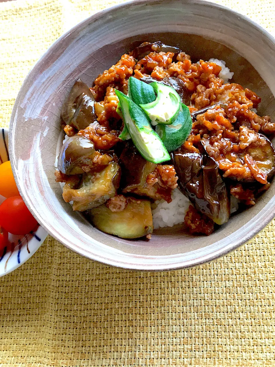 豚挽き肉となすの麻婆丼|くまとらさん