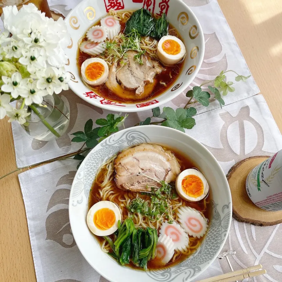 Snapdishの料理写真:8/11❤︎休日ランチ🍃鶏と蛤のこく醤油ラーメン🍜|Makinsさん