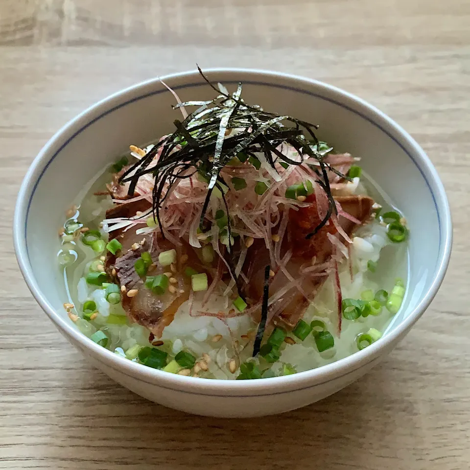 炙りかんぱちの漬けとこんぶ茶の 冷やし茶漬け|まる(丸大豆)さん