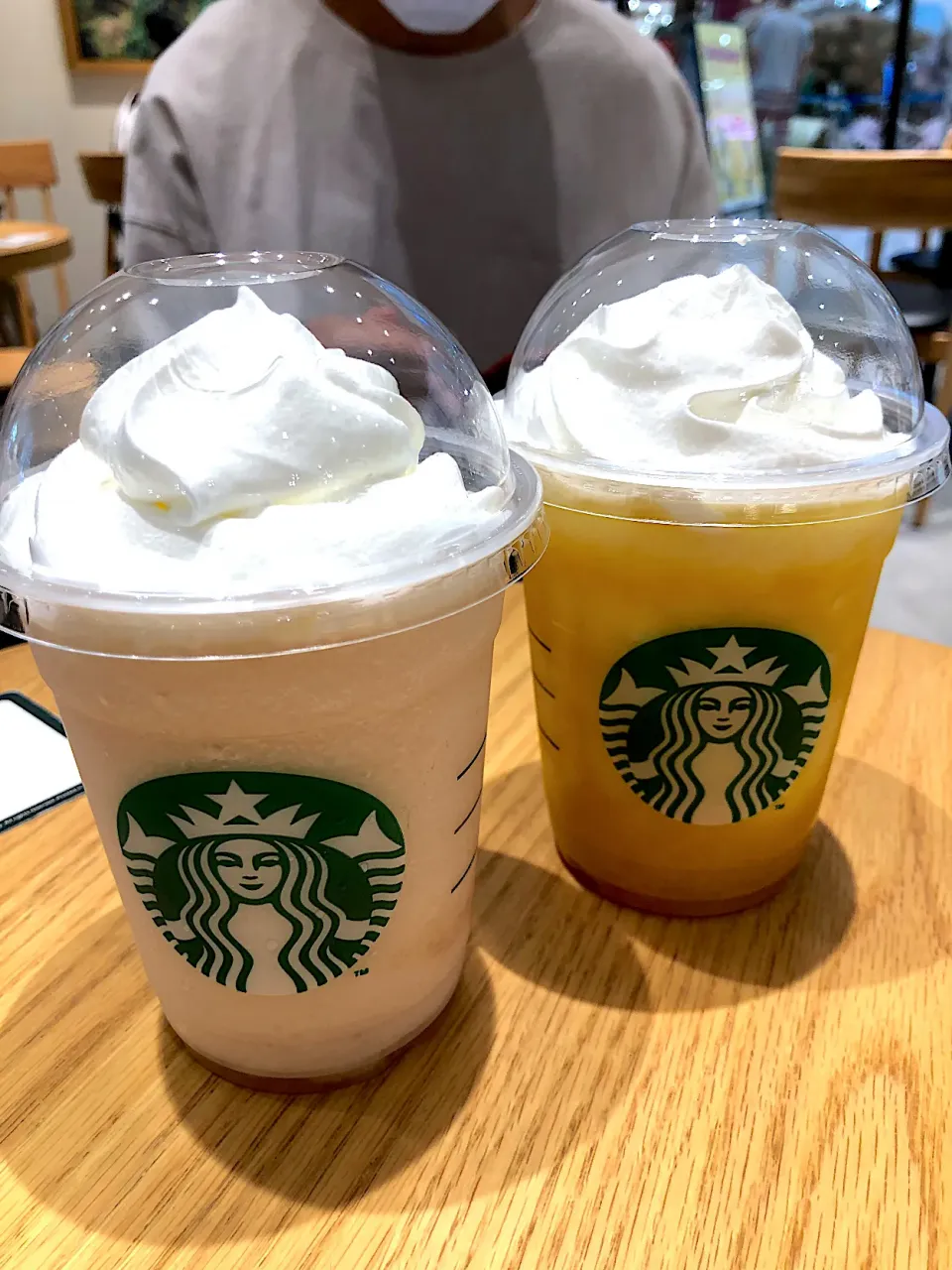 GOピーチフラペチーノ、GOパイナップルフラペチーノ@スターバックスコーヒー|Kazuya Miyukiさん