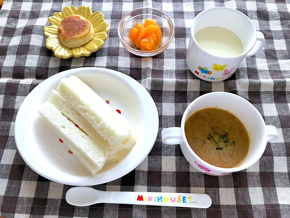 【離乳食】ビーフトマトスープ、食パン、ホットケーキ、みかん、ミルク|sayaさん