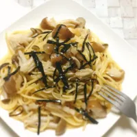 Snapdishの料理写真:超簡単、最速激ウマ和風キノコパスタ|hexenapfelさん