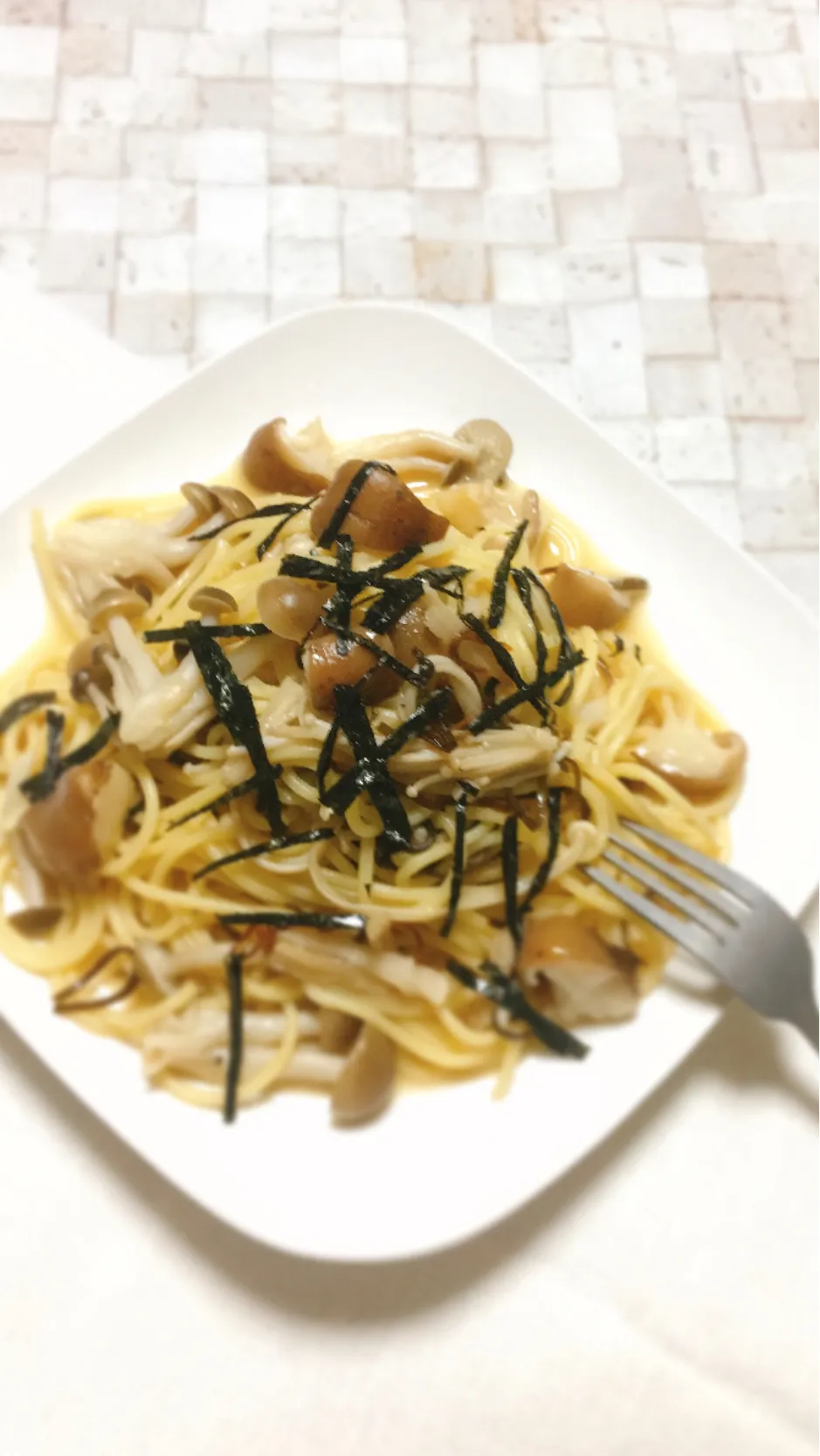 Snapdishの料理写真:超簡単、最速激ウマ和風キノコパスタ|hexenapfelさん