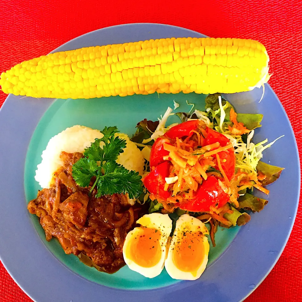 スパイスカレー🍛トマトキムチ漬け🍅茹でコーン🌽|HAMI69さん