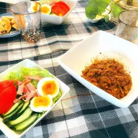 Snapdishの料理写真:キーマカレー♪もち麦&十六穀米|monさんさん