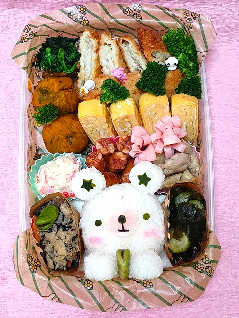 Snapdishの料理写真:ダーリン作⸜🌷︎⸝‍
初めてのデコ弁🍱
( ˶ ᷇⚰︎ ᷆˵ )ｳｹﾋﾟｰ|キャサリンさん