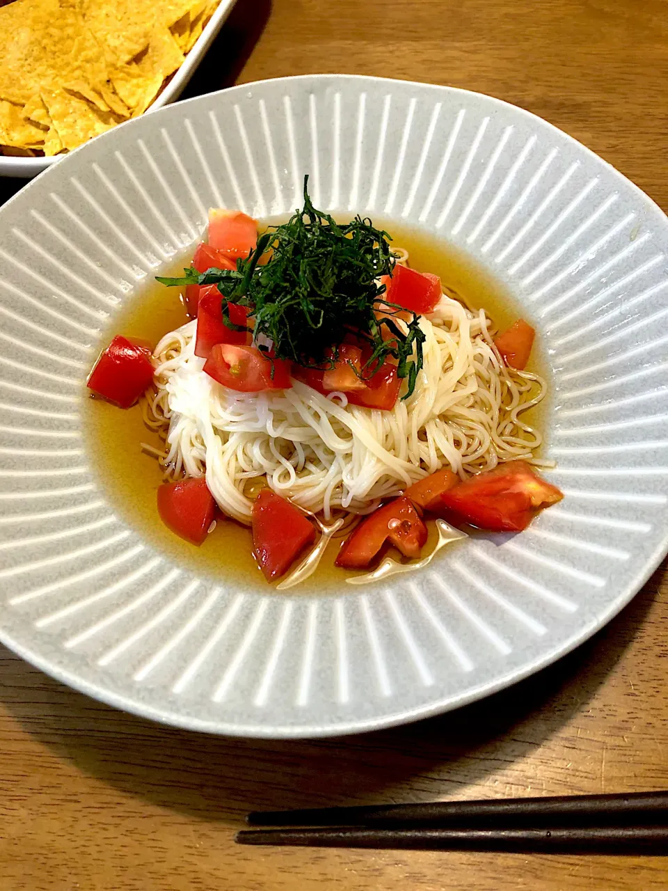 5分でできるトマト素麺|メガネ食堂さん