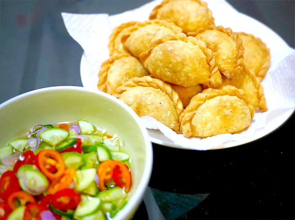 Snapdishの料理写真:Ramita’s curry puff BKK |BrownTableさん