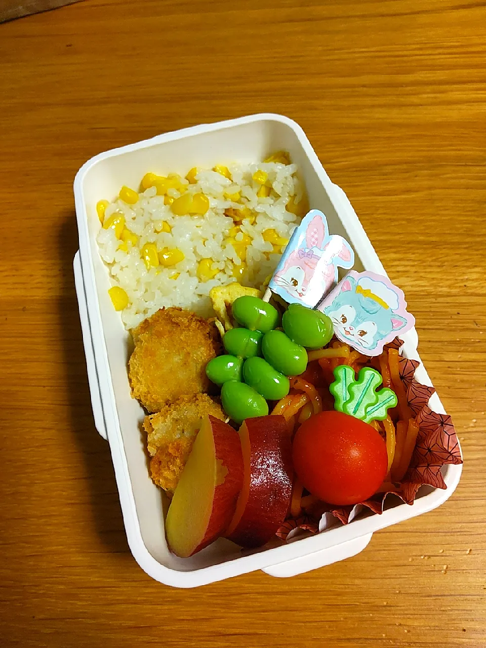 今日のお弁当
コーンごはん
コロッケ
卵焼き
サツマイモレモン煮
ナポリタン
プチトマト
枝豆|Aki akikoさん