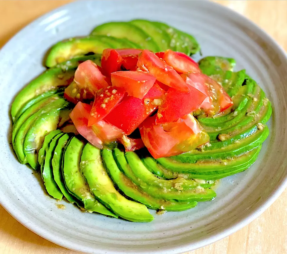 アボカド🥑トマト🍅のサラダ|ilovespicaさん