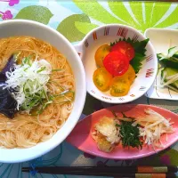 昼食　にゅうめん揚げナス🍆入り|まみおさん