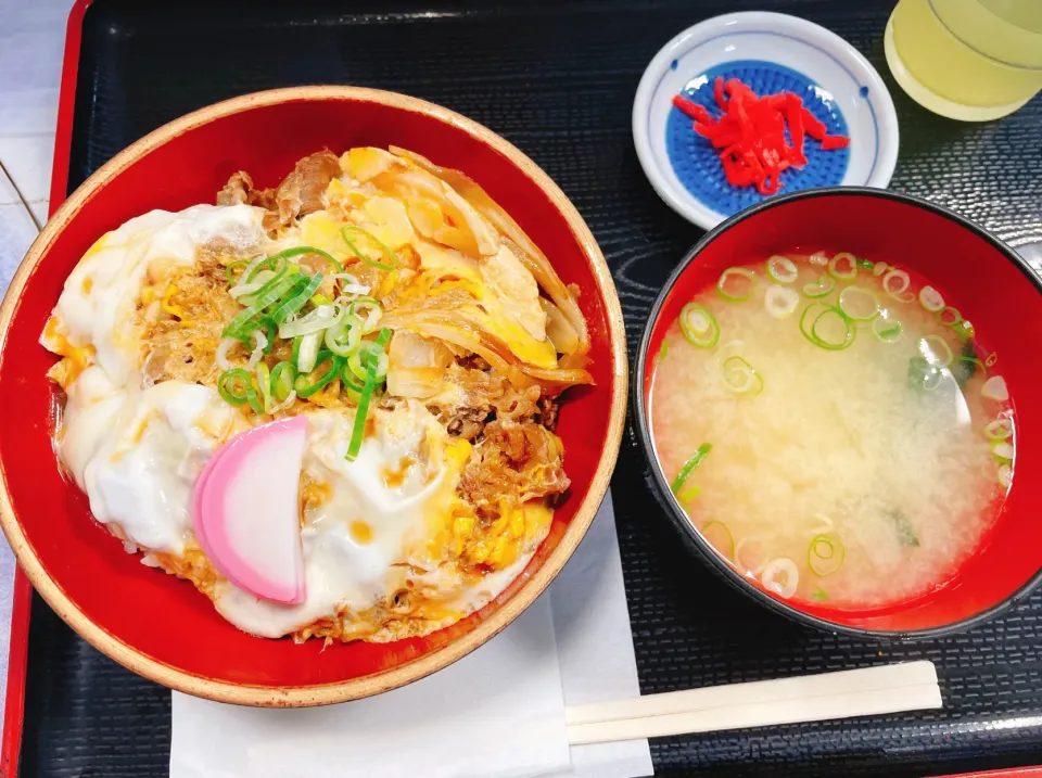 肉玉丼|コージ💫さん