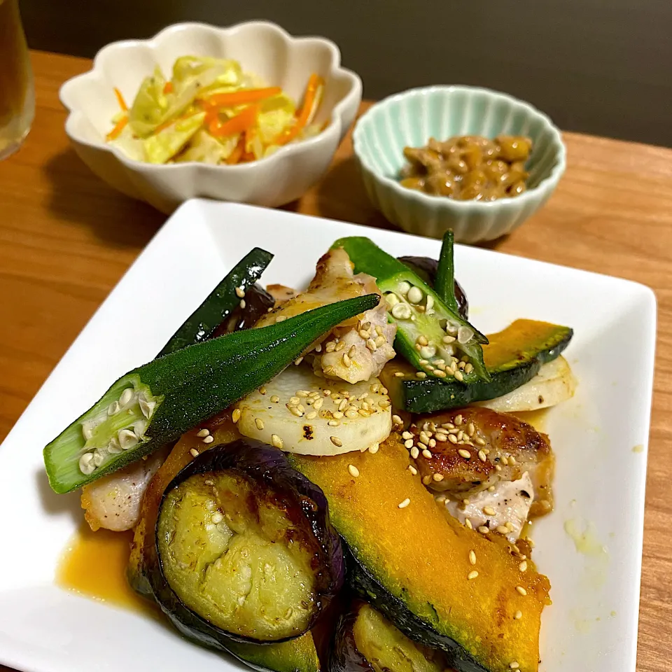 鶏肉と夏野菜のめんつゆポン酢　キャベツマスタードあえ|ちぐあささん