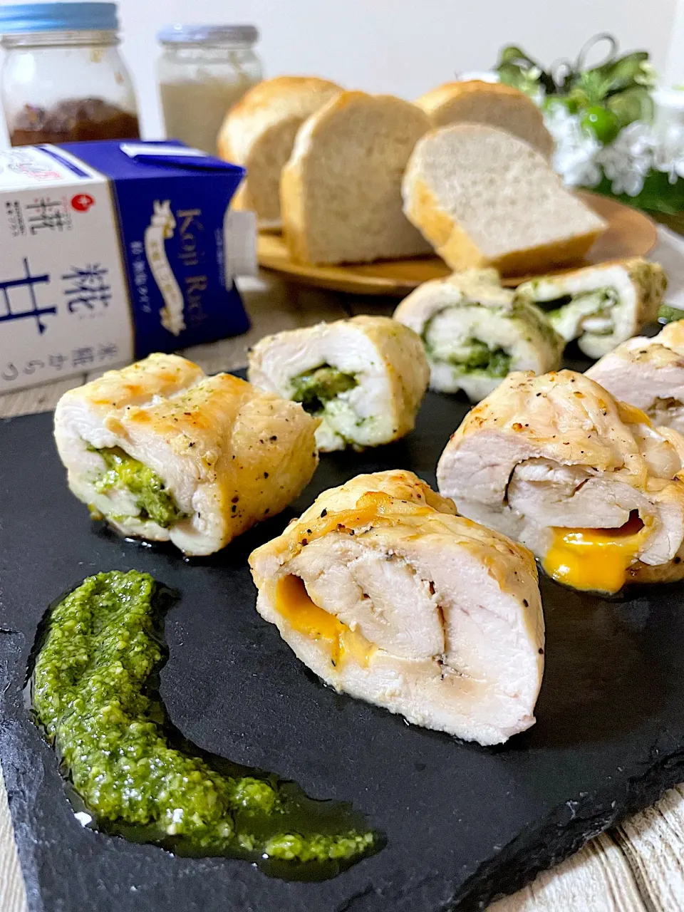 iguigupopさんの料理 甘酒、塩麹入りパン&塩麹と醤油麹を使ってチキンのオーブン焼き🍗|いっちゃんさん