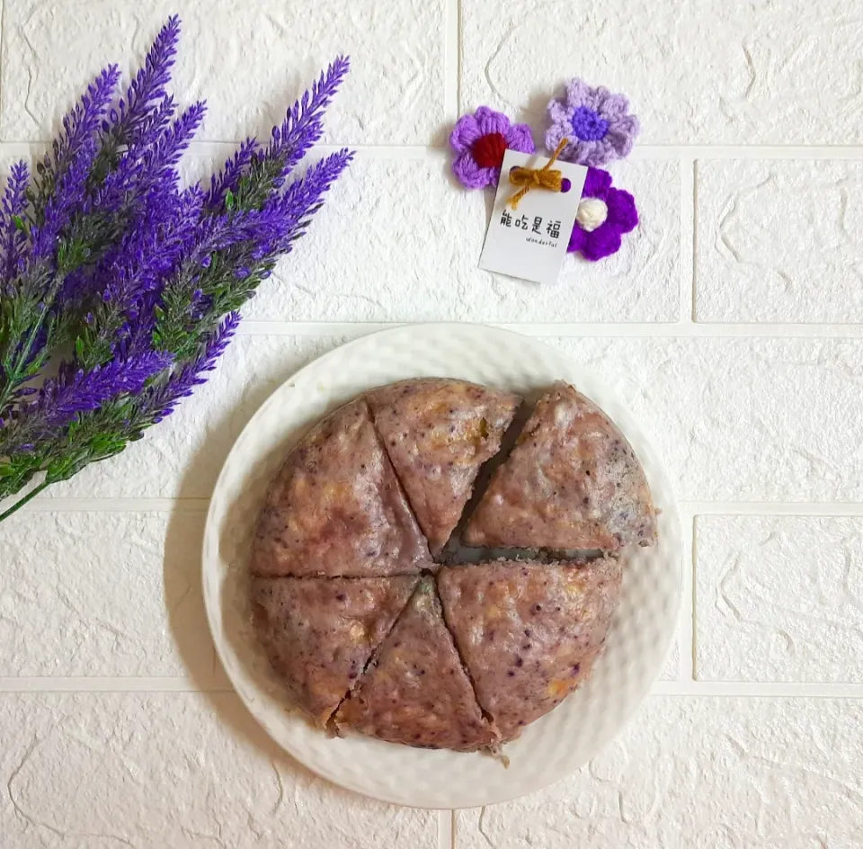 purple sweet potatoes 
banana cake|vivena🌱さん