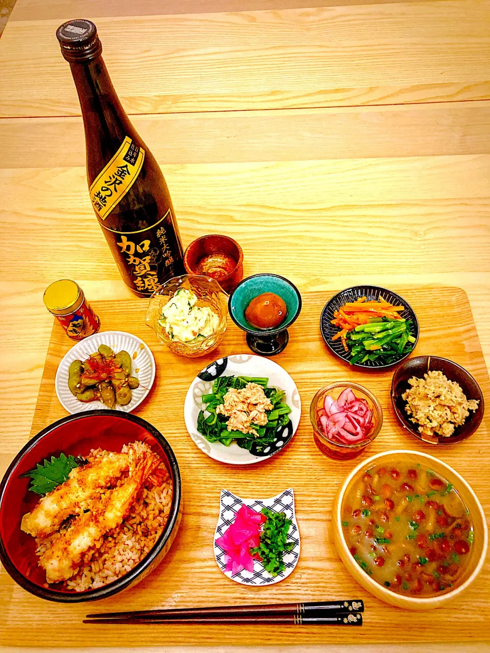 今日の夕食　天丼　つるむらさきとツナのお浸し　レッドオニオンで酢玉ねぎ　卯の花　人参とニラのナムル　ポテトサラダ　枝豆のにんにく醤油漬け　桜漬けとシソの実　梅のコンポート　中村藤吉本店の生茶ゼリィ|ふわ猫はなちゃんさん