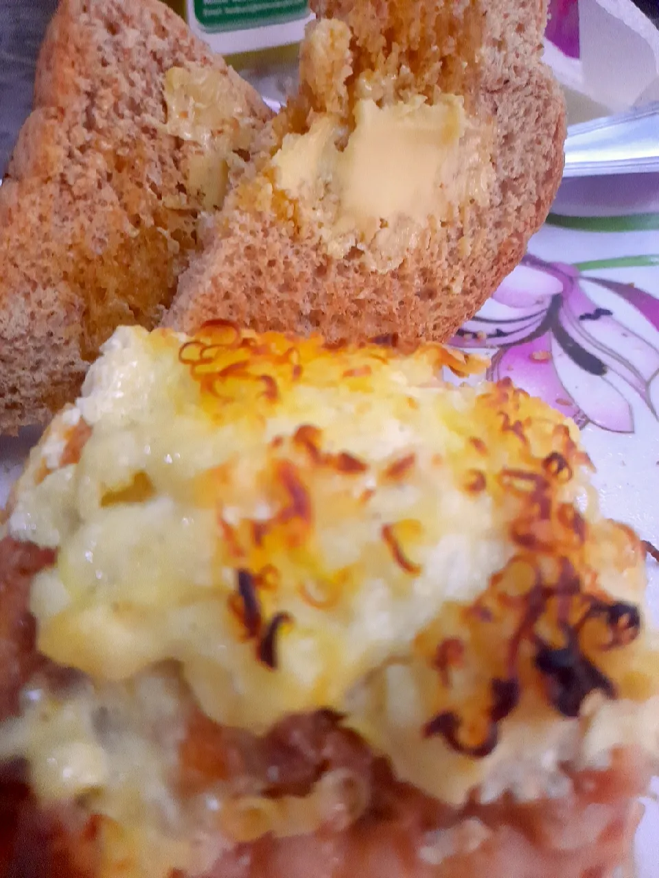 Cheesy Beef Lasagna|Khristoffer A. Esguerraさん