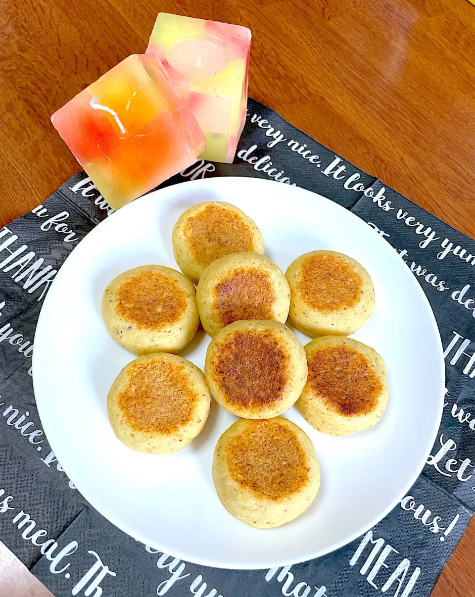 Snapdishの料理写真:もちもち米粉パン🍞|かなさん