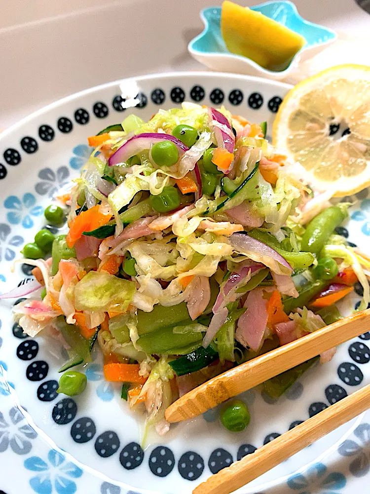 スナップえんどうとキャベツのレモン🍋マリネ|mari ぱんさん