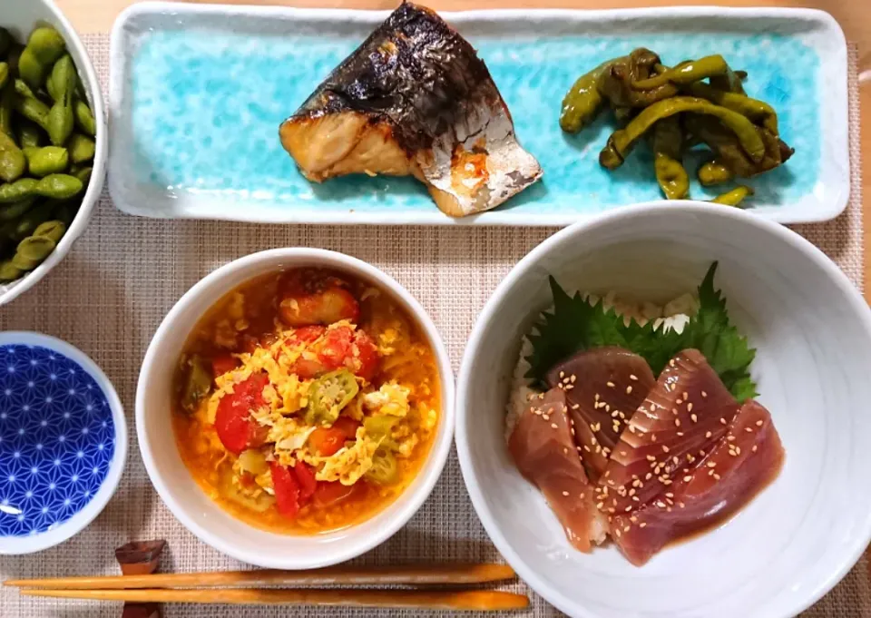 マグロ漬け丼
さわらの西京漬け(合わせ味噌)
長ピーマンの甘辛煮
トマトとオクラのスープ
黒豆の塩枝豆|A-YA-YA-YAさん