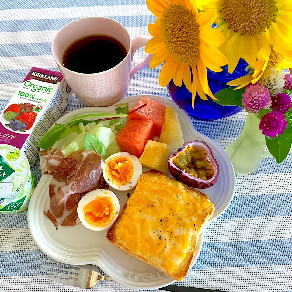 Snapdishの料理写真:🌼花とモーニングプレート🌼|あっちゃんさん