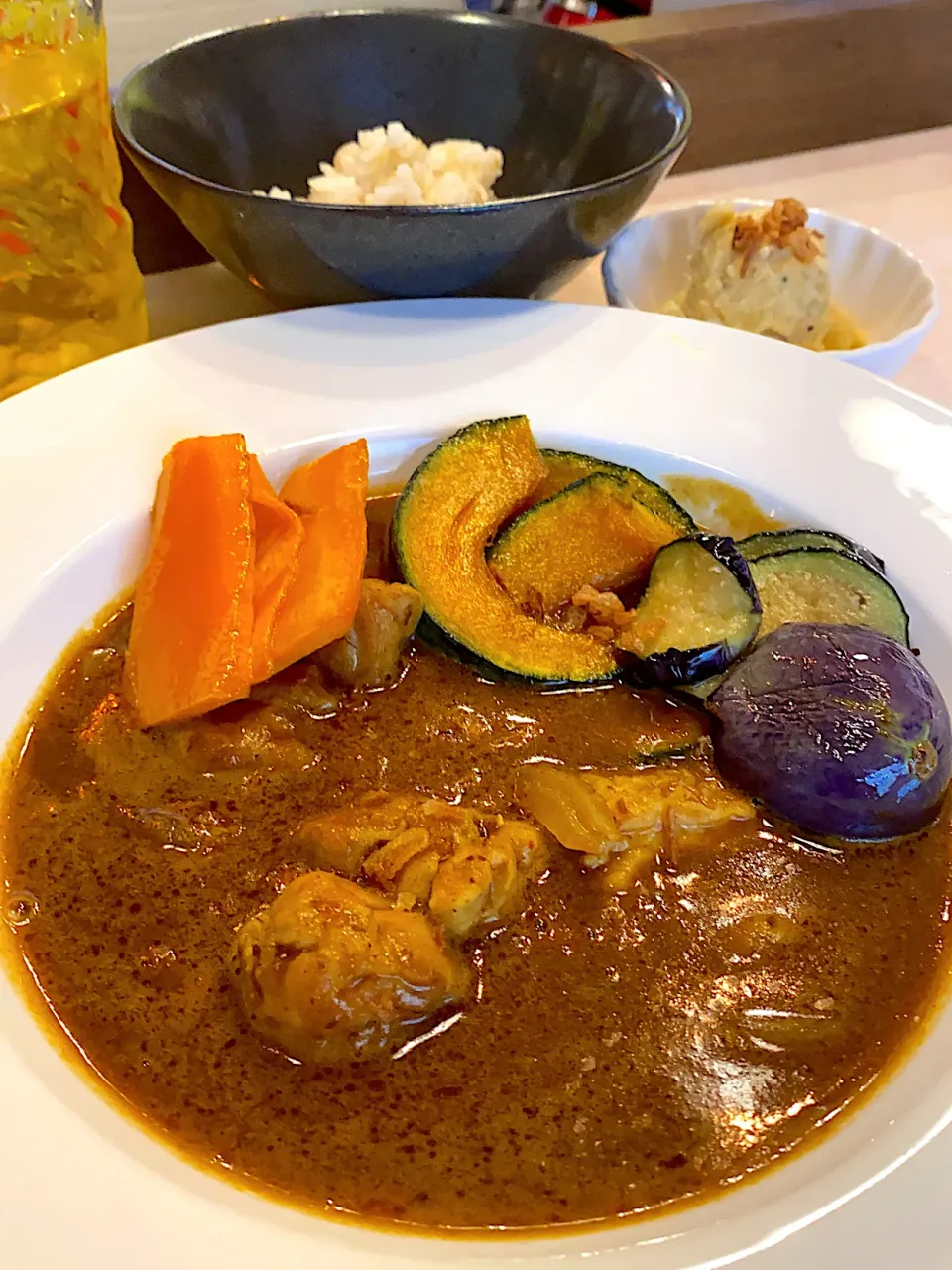 今日のまかない♪ 作り置きの冷凍カレーをスープカレーにアレンジ🍛|かっぴーさん