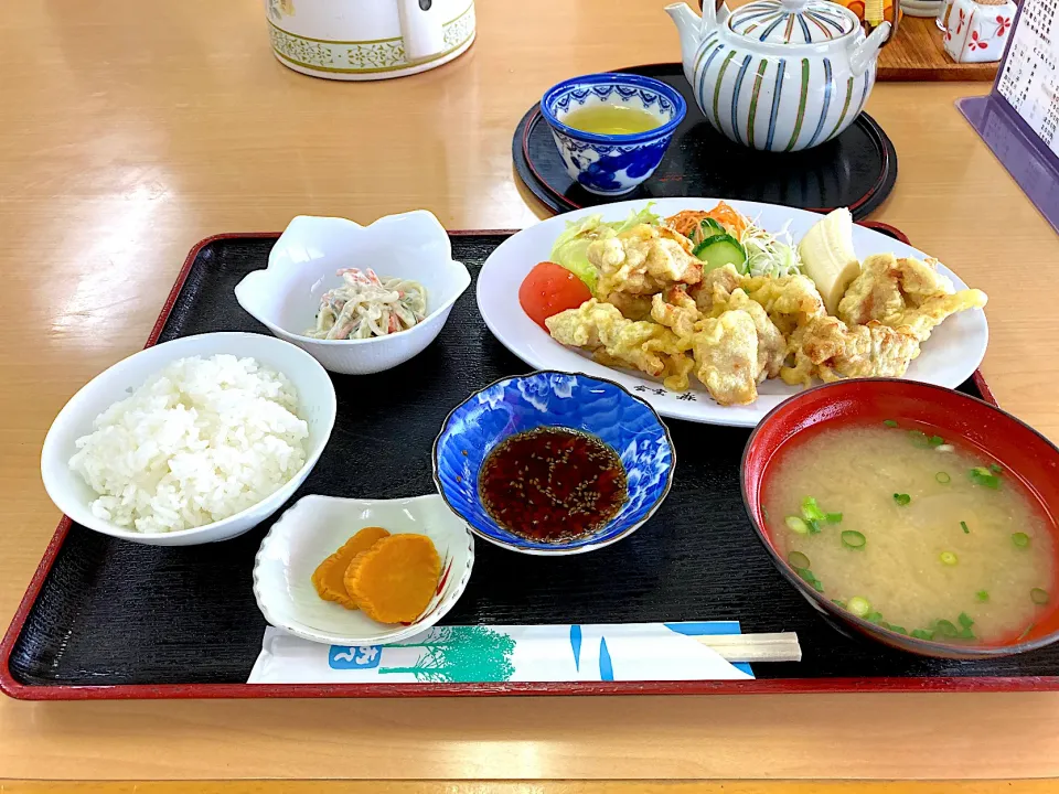 昔ながらの食堂ご飯💖とり天定食〜✨|かぴかぴさん