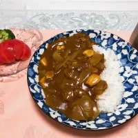 海の幸カレーを作りました。冷凍のシーフードを使って簡単です。お店で頂くカレーみたいでした😋|Tammyさん