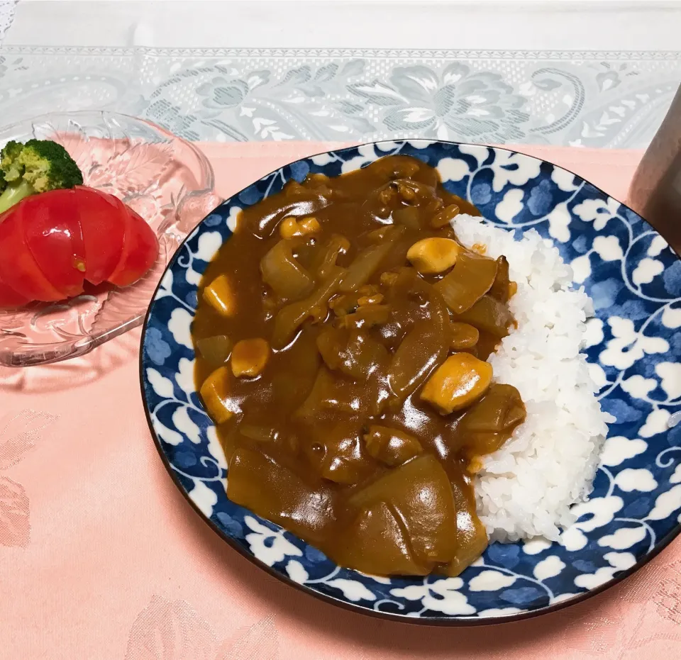 海の幸カレーを作りました。冷凍のシーフードを使って簡単です。お店で頂くカレーみたいでした😋|Tammyさん