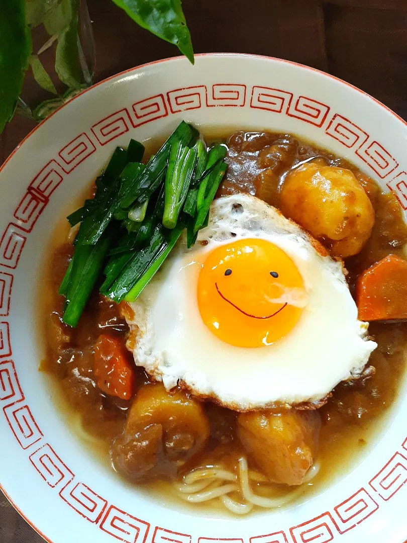 ごろごろ野菜のカレーラーメン🍜|fumfumさん