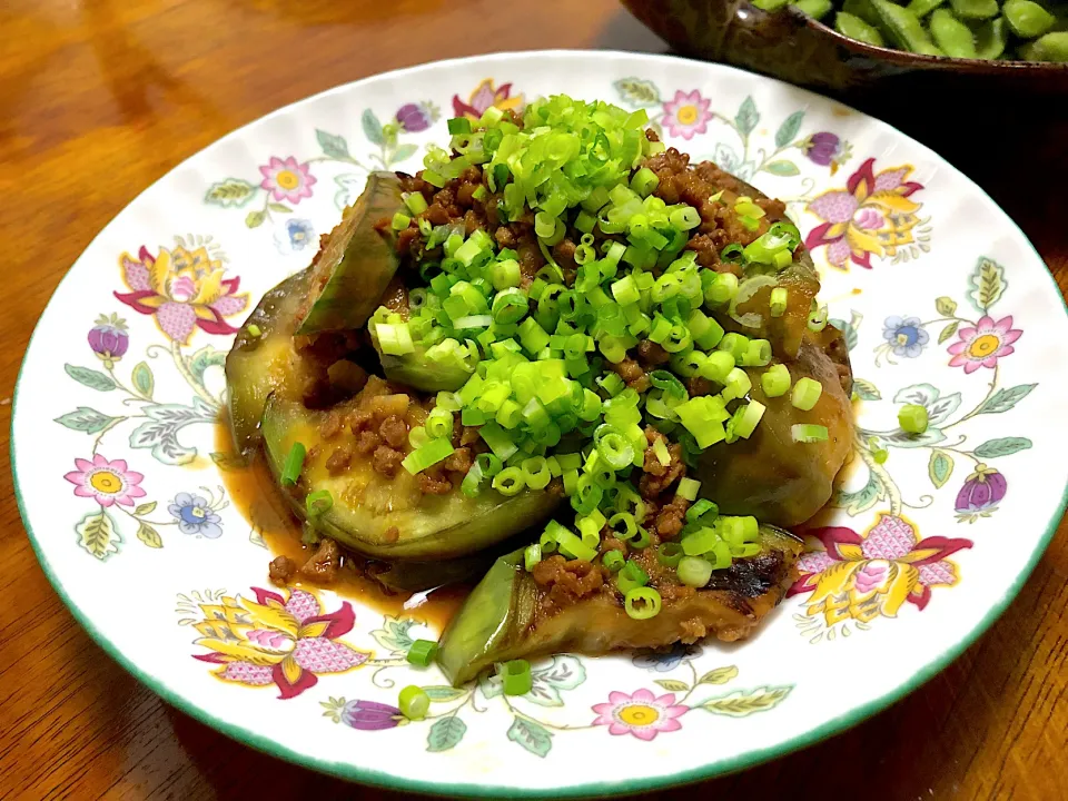 白ナスとお豆ミンチの味噌炒め|さんだーさん