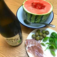 Snapdishの料理写真:スイカ🍉のワインポンチ🍷|Yumiさん