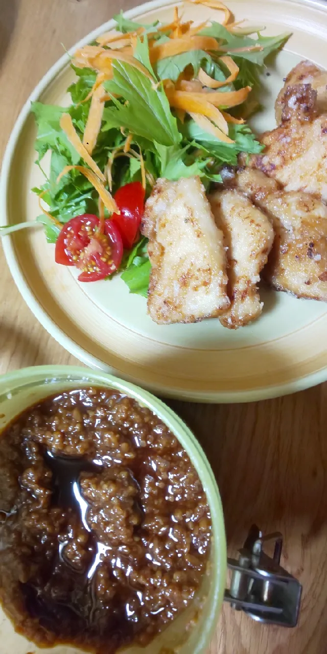 発酵焼き肉ダレ漬けで胸肉の揚げ焼き

レシピあり
醤油麹焼き肉ダレ|美腸マイスターtomiさん