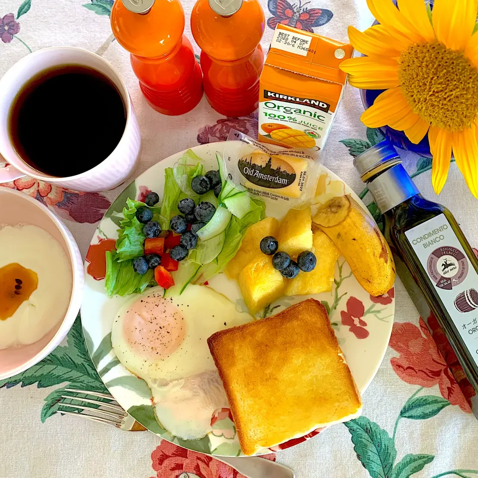 Snapdishの料理写真:🌼花とモーニングプレート🌼|あっちゃんさん