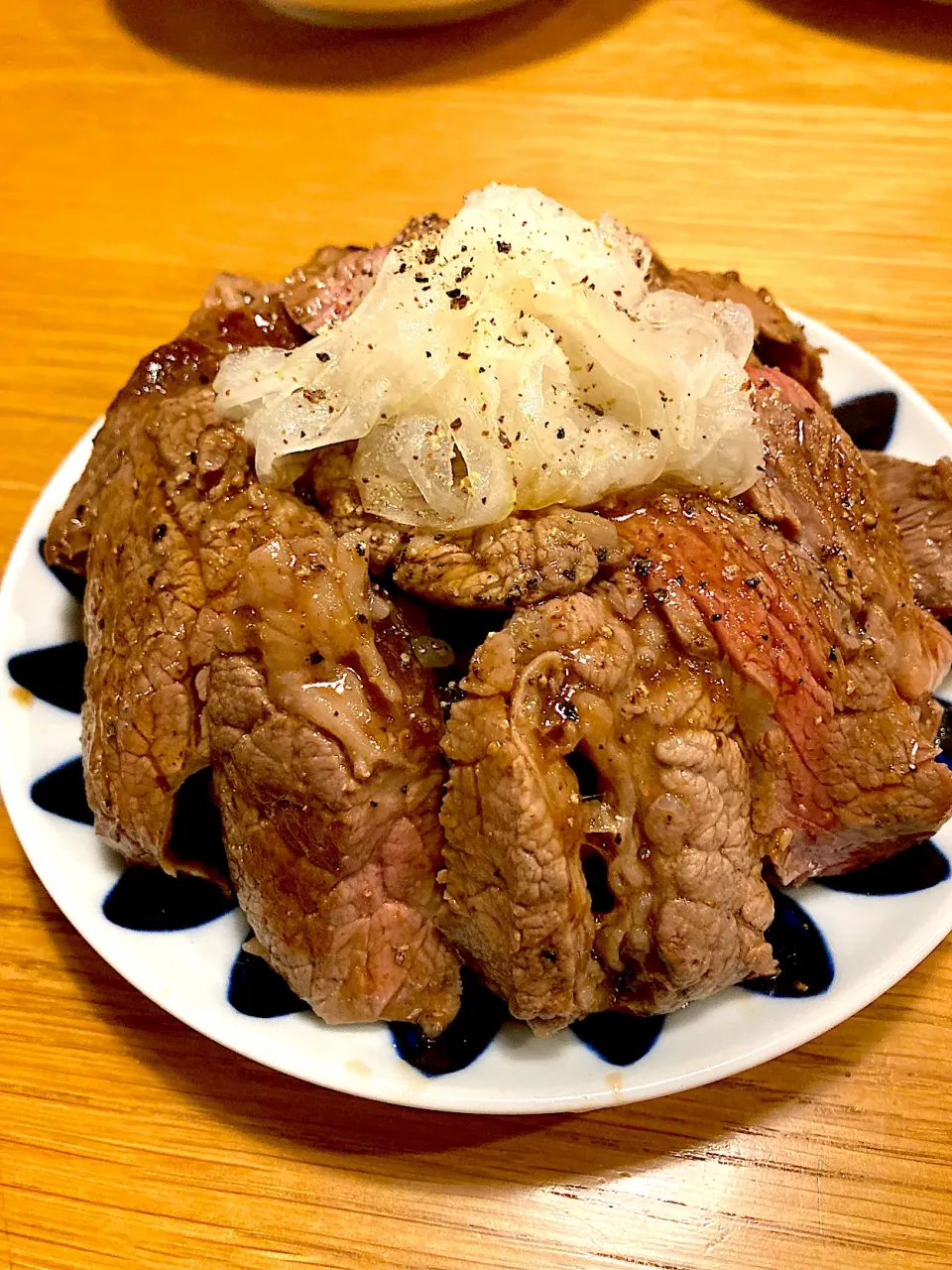 Snapdishの料理写真:ステーキ丼|masakiさん