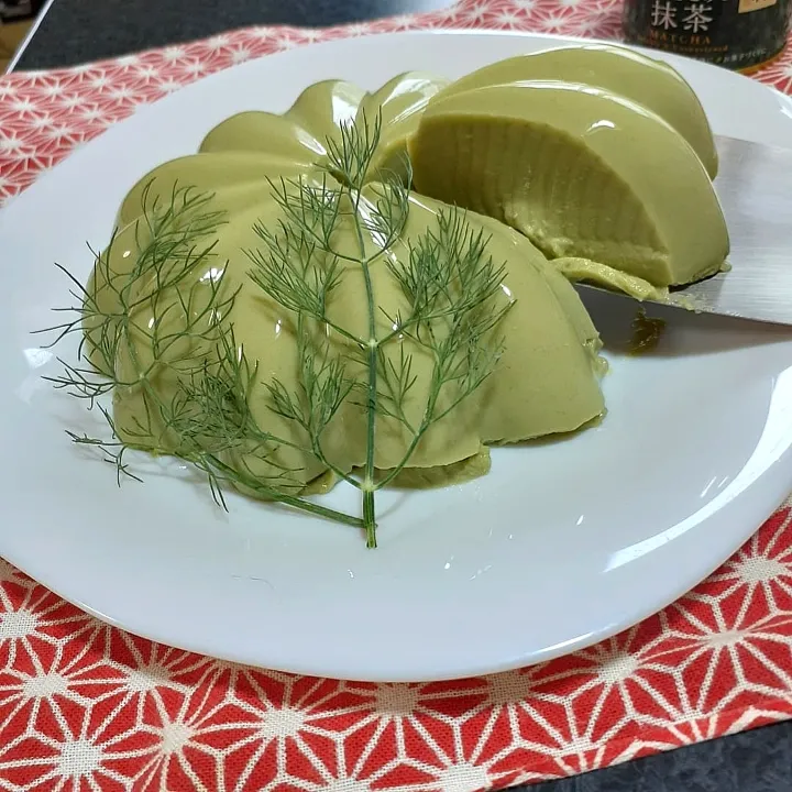 Snapdishの料理写真:  抹茶ババロア💚|ゆっこさん