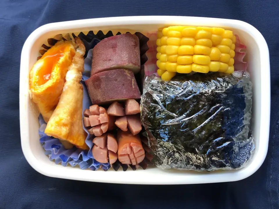 Snapdishの料理写真:韓国風握り飯弁当【昼めし】|超絶トルーマン石6さん