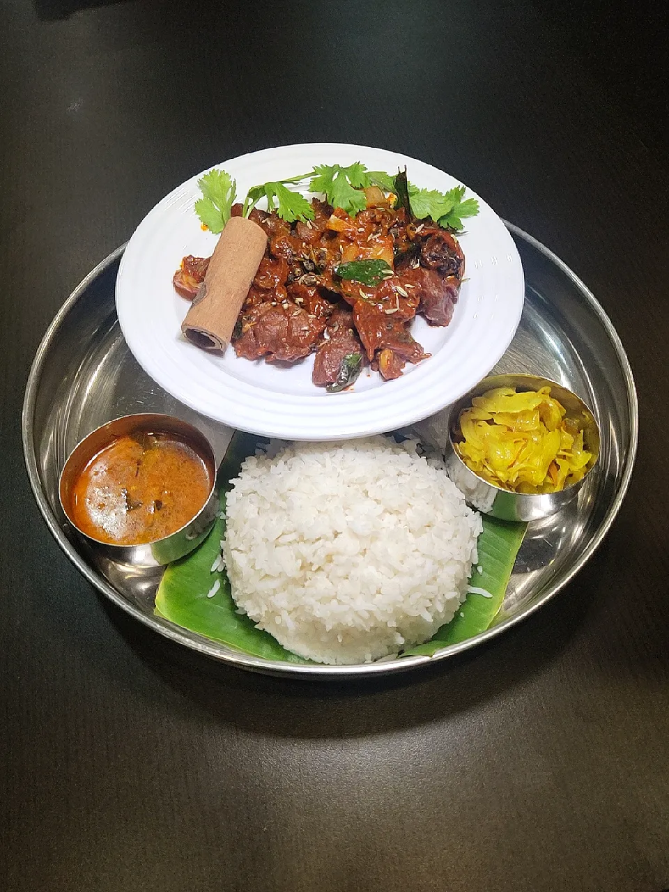 Snapdishの料理写真:Mutton Varuval Set Meal|C.R.Thiruさん