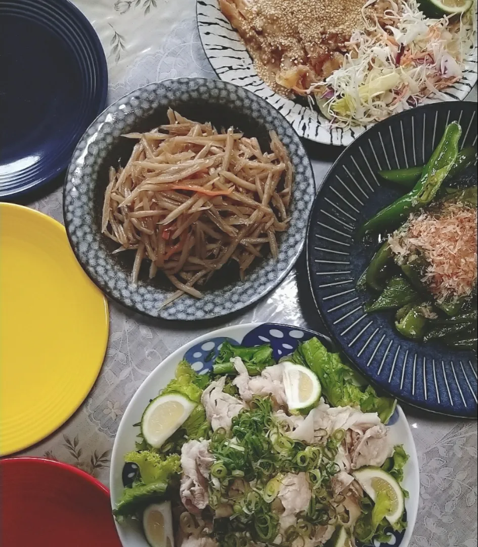 Snapdishの料理写真:冷しゃぶのカボス風味、金平ごぼう、万願寺とうがらしのお浸し、棒々鶏|cheryl_tasteさん