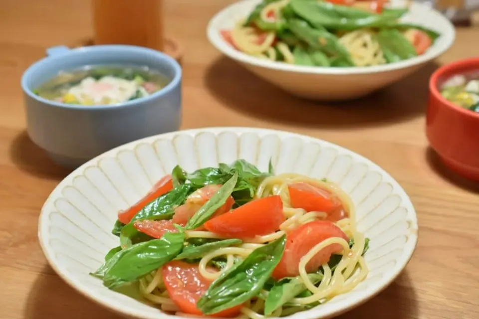 トマトとバジルな冷製パスタ|うにんぱすさん